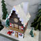 Little Holiday House: Ski Chalet with Lights