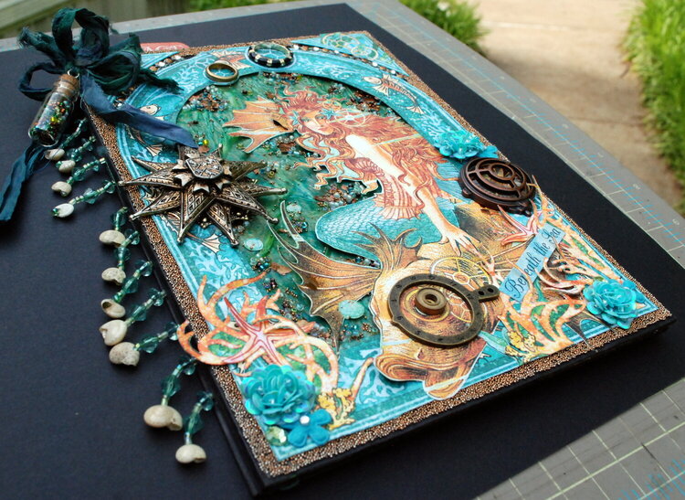 Voyage Beneath the Sea Book/Card