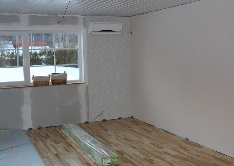 Update on my scraphouse-wooden floors