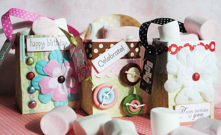 Teeny gift boxes - Bo Bunny