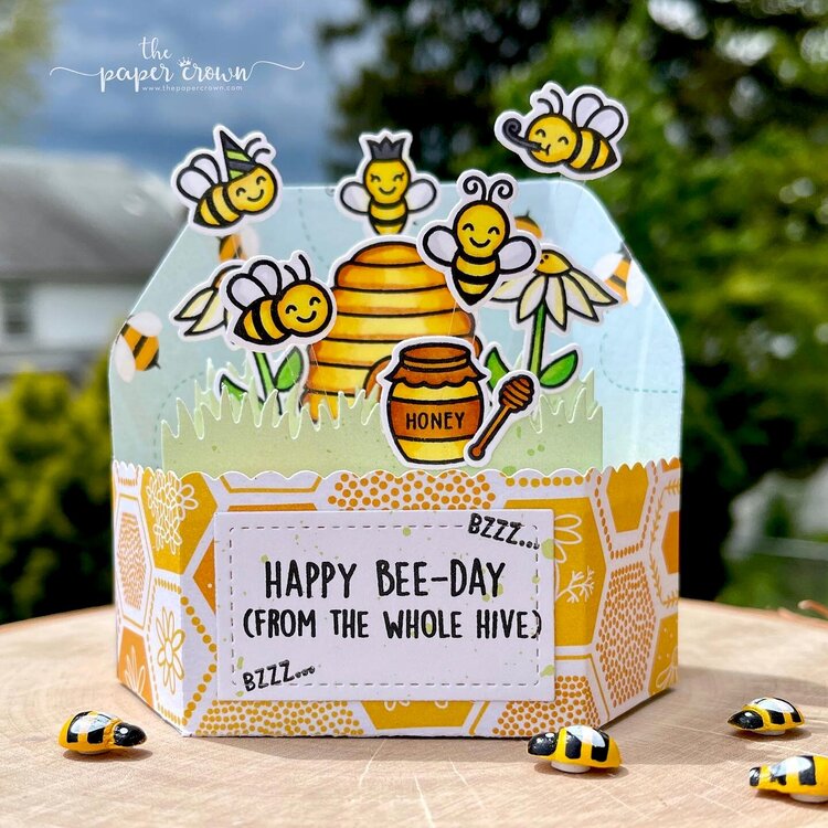 HAPPY BEE-DAY PLATFORM POP-UP