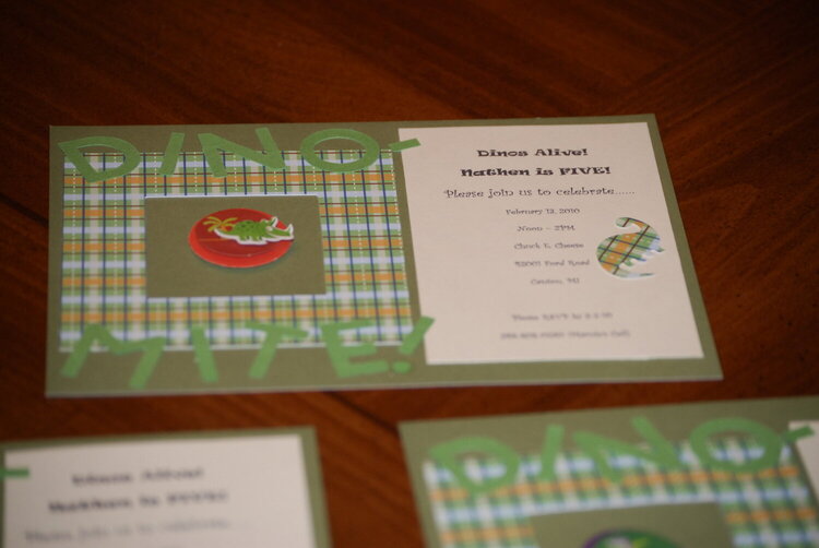 More dinosaur invitations