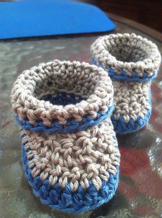 crochet baby shoes