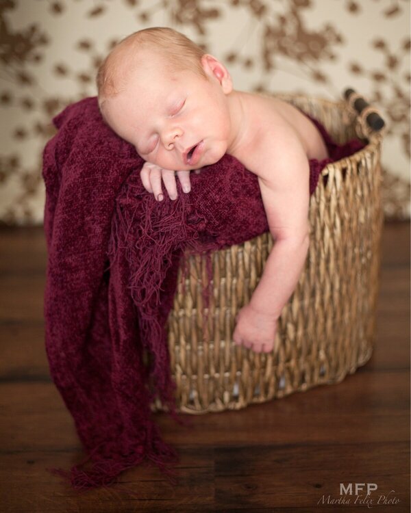 Asa newborn pics