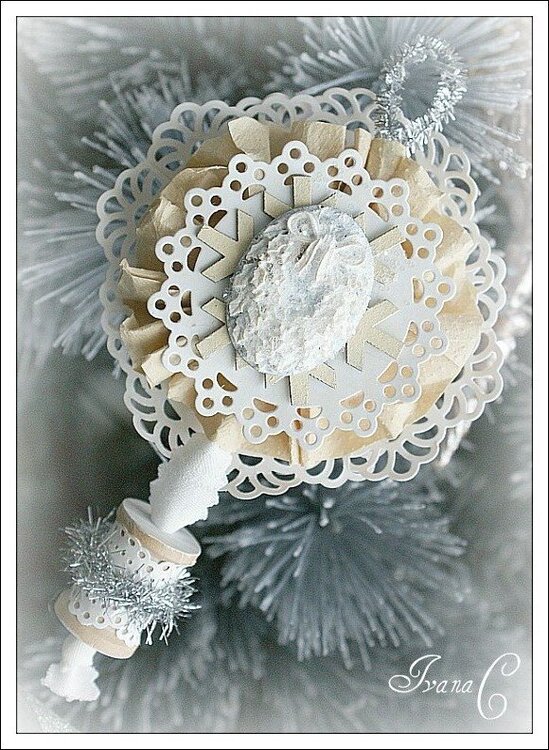 ~Doily Ornament~ Webster&#039;s Pages