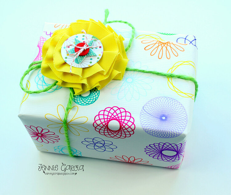 DIY Wrapping Paper using a Spirograph