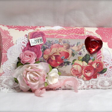 Shabby Chic Valentine&#039;s Pillow Box #3