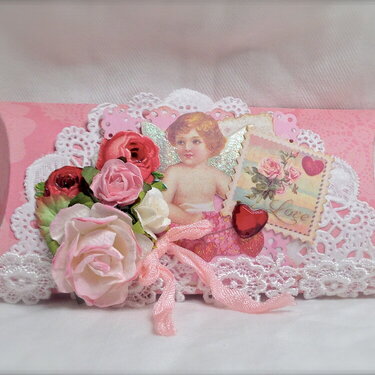 Shabby Chic Valentine&#039;s Pillow Box