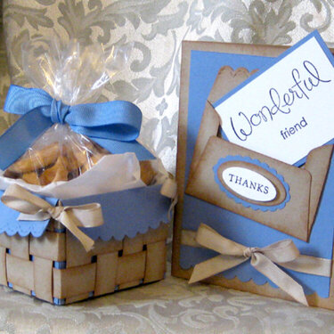 Woven scallop basket and card