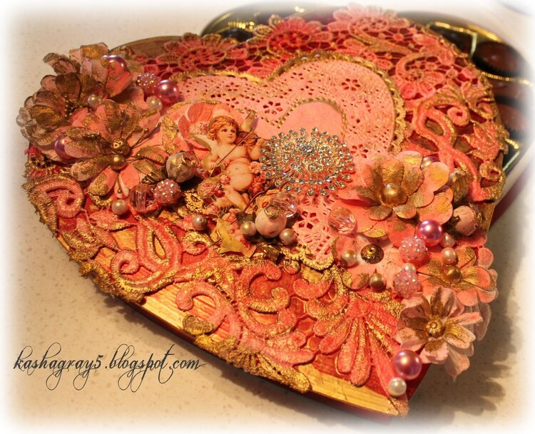 TRESORS DE LUXE- ALTERED CANDY BOX WITH CANDY