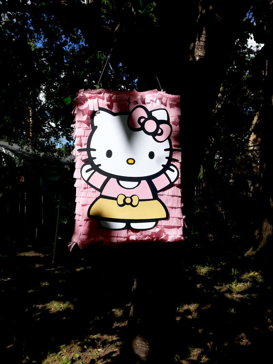 Hello Kitty Pinata