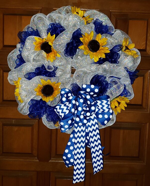 Sun Flower Blue/White Deco Mesh Wreath