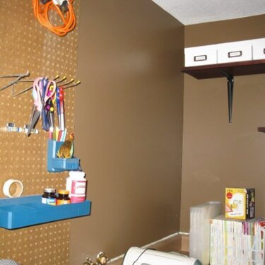 This is the empty spot where I hope to one day have a shelf for all my painting supplies. &quot;Ohh, husband!&quot;