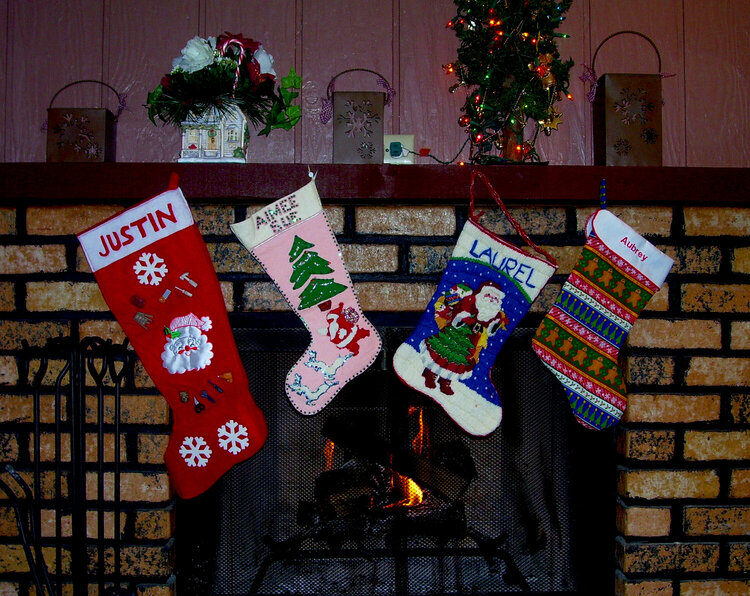 18. Stocking(s) Hung By the Fire {7 points} + mini-challenge #1