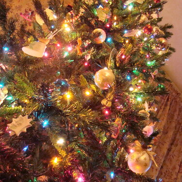9. Christmas Tree {7 pts}