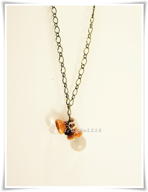 adorable glass acorn necklace