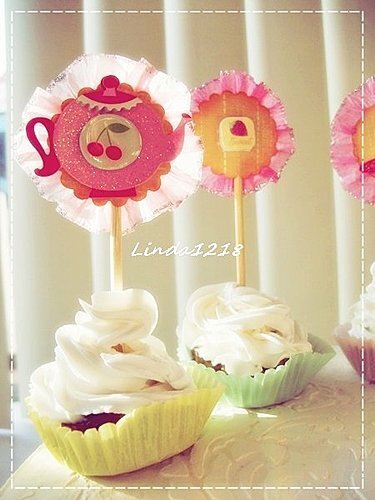 upcycle made  resemble cupcakes