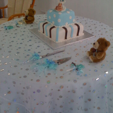 BABY SHOWER CAKE TABLE