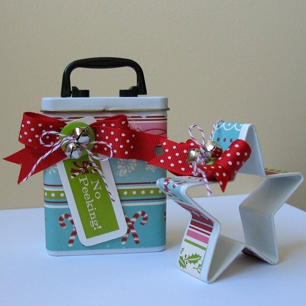 Christmas Bandage Tin and Ornament