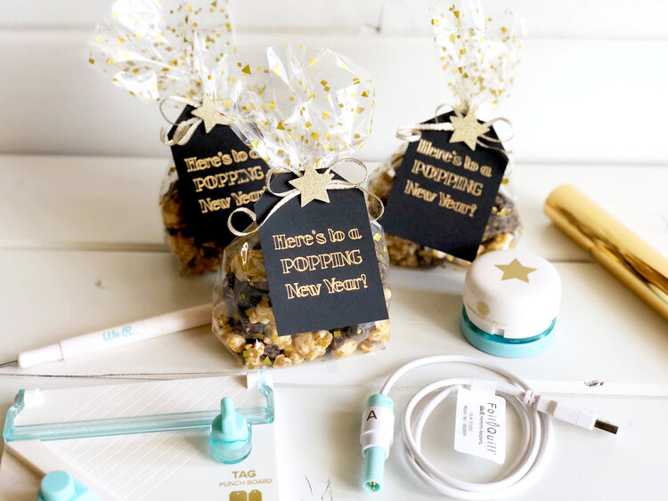 Here&#039;s To A Popping New Year - Treat bag and tags