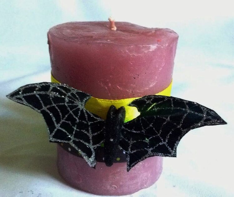 HALLOWEEN CANDLE 2