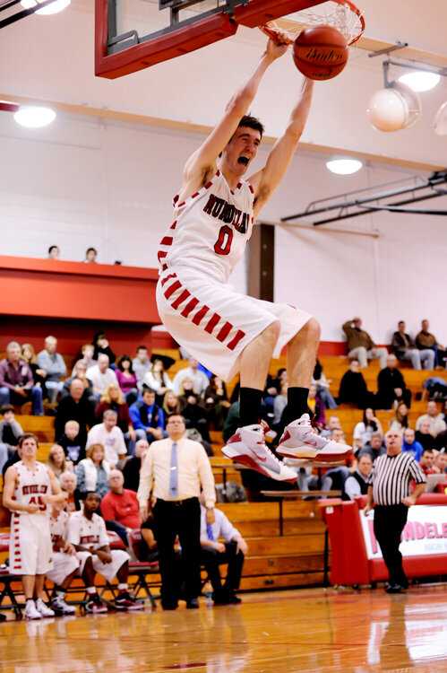 Ry Dunking!  2010 as a Junior in High School