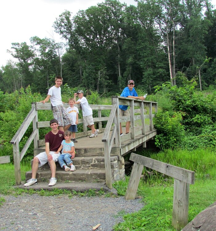 Kids at Devil&#039;s Den in Gettysburg, PA