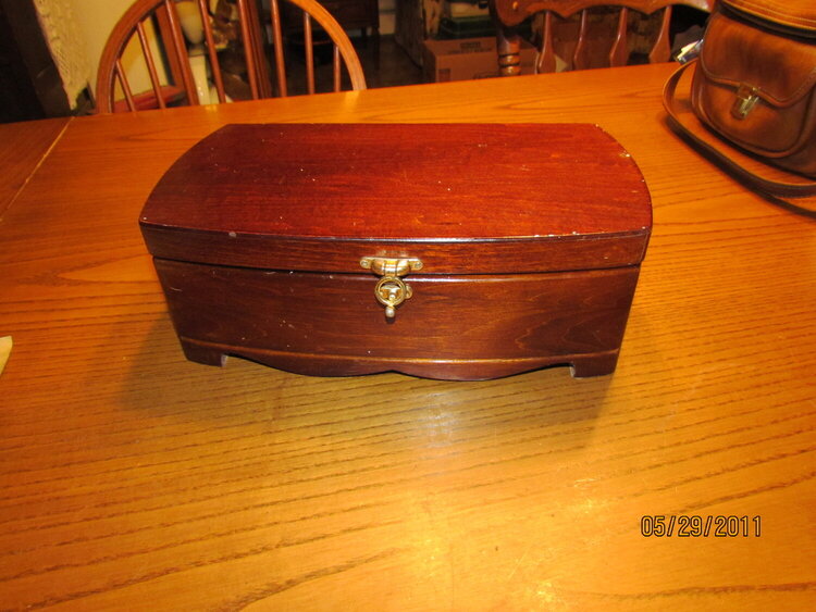 Wooden box to alter-Before