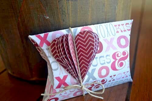 Valentine&#039;s Day Treat Boxes