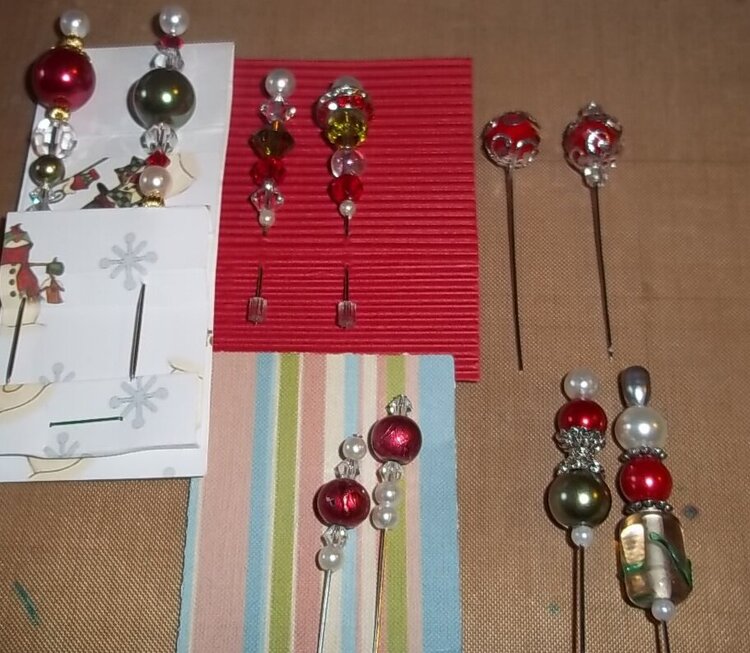 Stick pin Swap - Christmas
