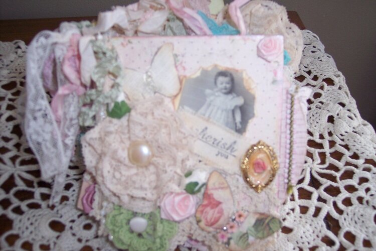 Shabby Chic Chipboard Album