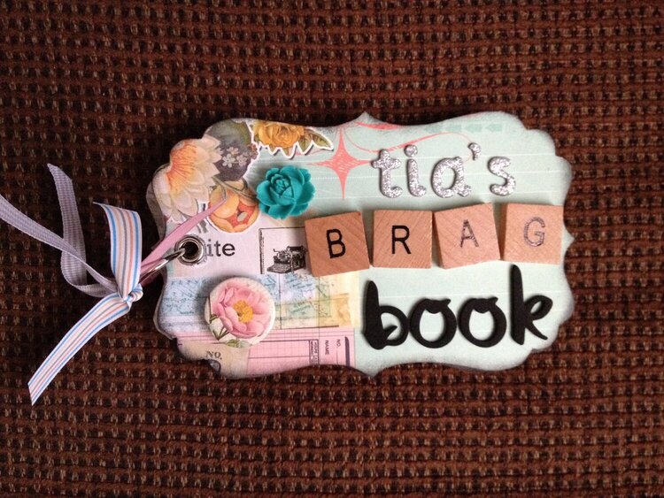 Tia&#039;s Brag Book Mini Album