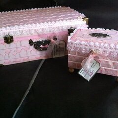 "Baby Girl" personalized Hope chest with matching music box