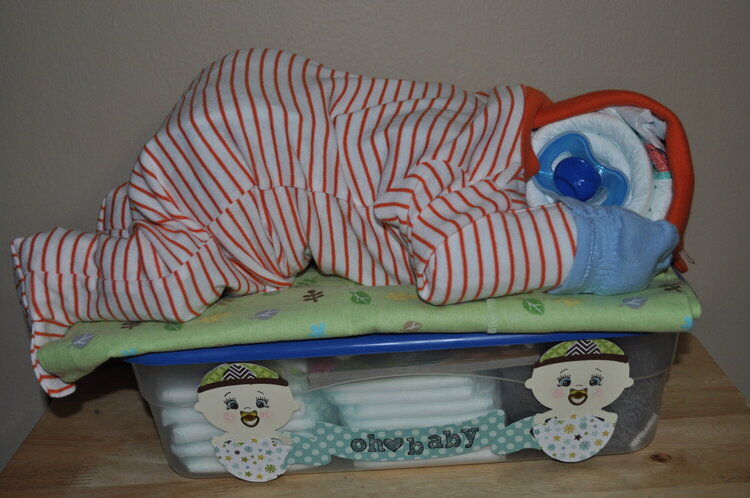 Sleeping Diaper Cake Gift