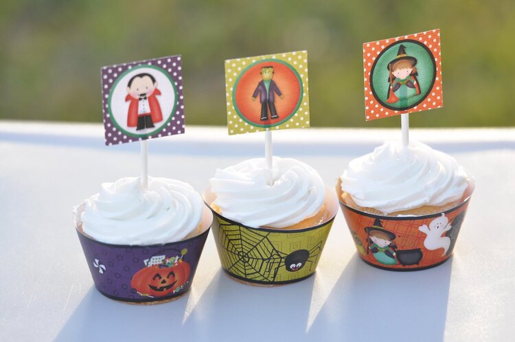 Trick or Treat Cupcake Wrappers &amp; Toppers