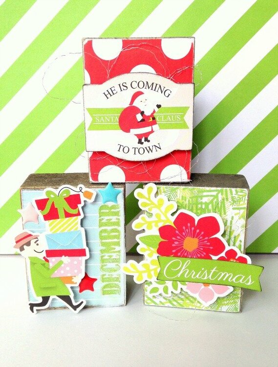 Christmas Wooden Blocks *Chickaniddy Crafts*