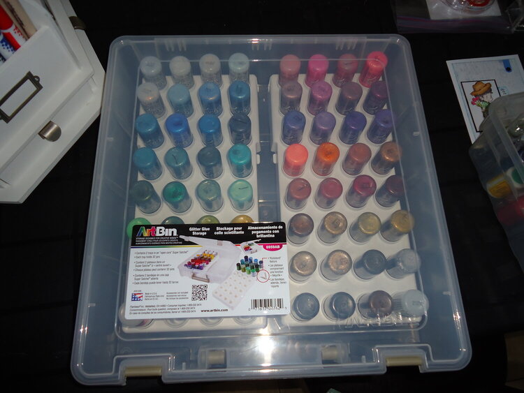 ArtBin glitter glue storage