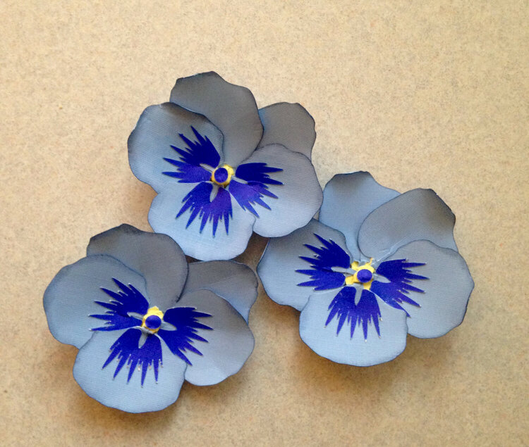 Cricut Giant Pansy