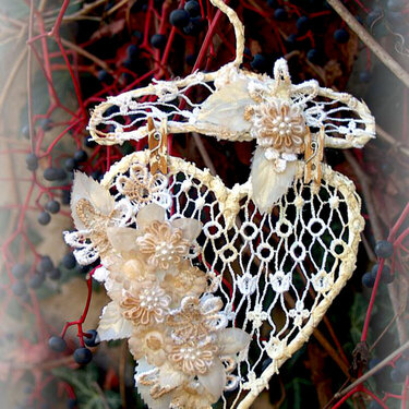 Tresors do Luxe - heart ornament