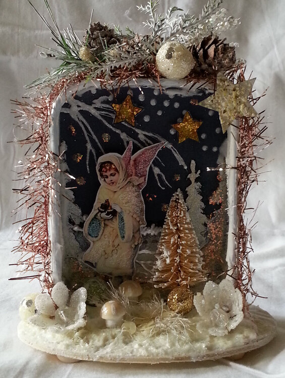 Altered Altoid Tin in a Winter theme for Gecko Galz