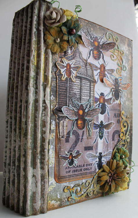 Bee Book for Ephemera&#039;s Vintage Garden