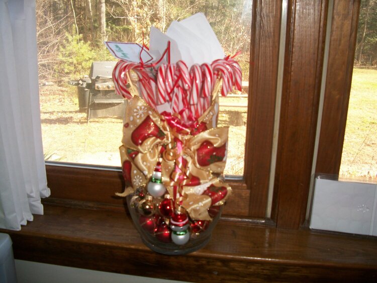 Candy Cane Gift