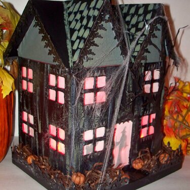 Haunted House (Paper Mache)