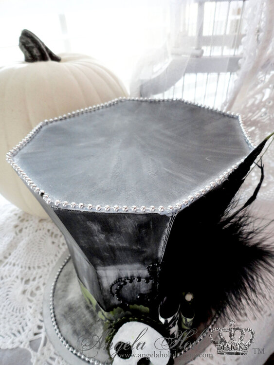Silhouette&#039;s Mourner&#039;s 3D Top Hat