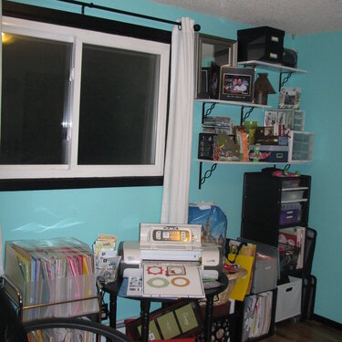 Another view of my cricut area