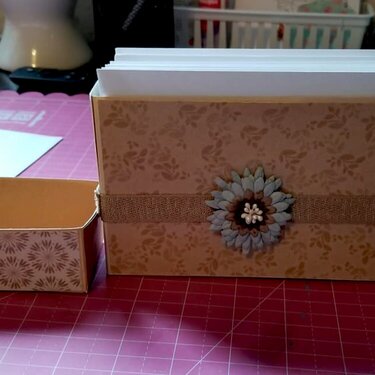 Note cards with box