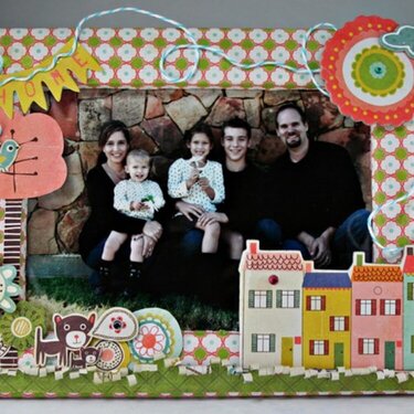 Family Photo Altered Frame *Scrapbook Circle* kit