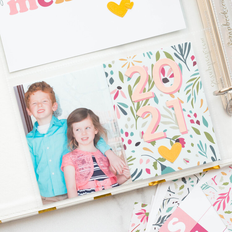 Simple Scrapbooks Pocket Page Layout