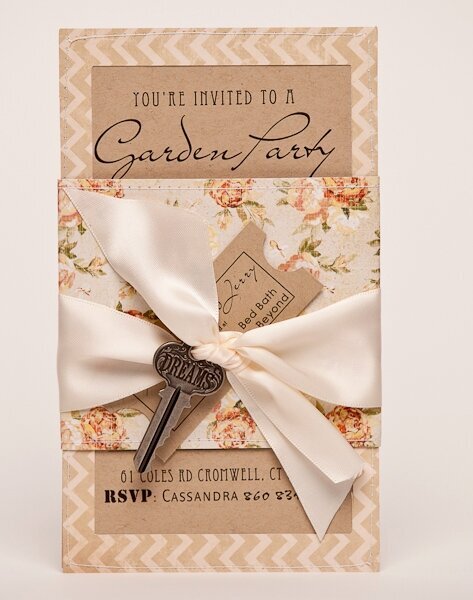 You&#039;re Invited to a Garden Party Bridal Shower