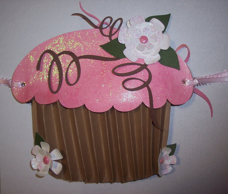 Back side of cupcake banner piece